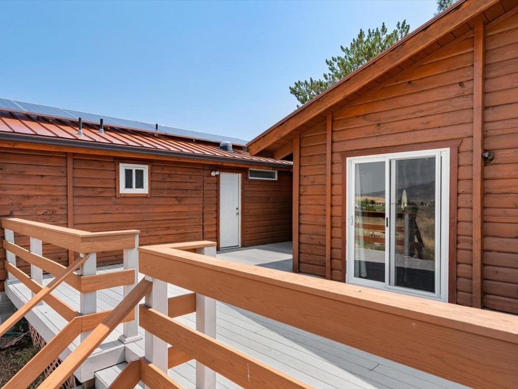 1821 Lichens Road Montague, CA 96064 - Photo 20 of 28 Gallery Image 20