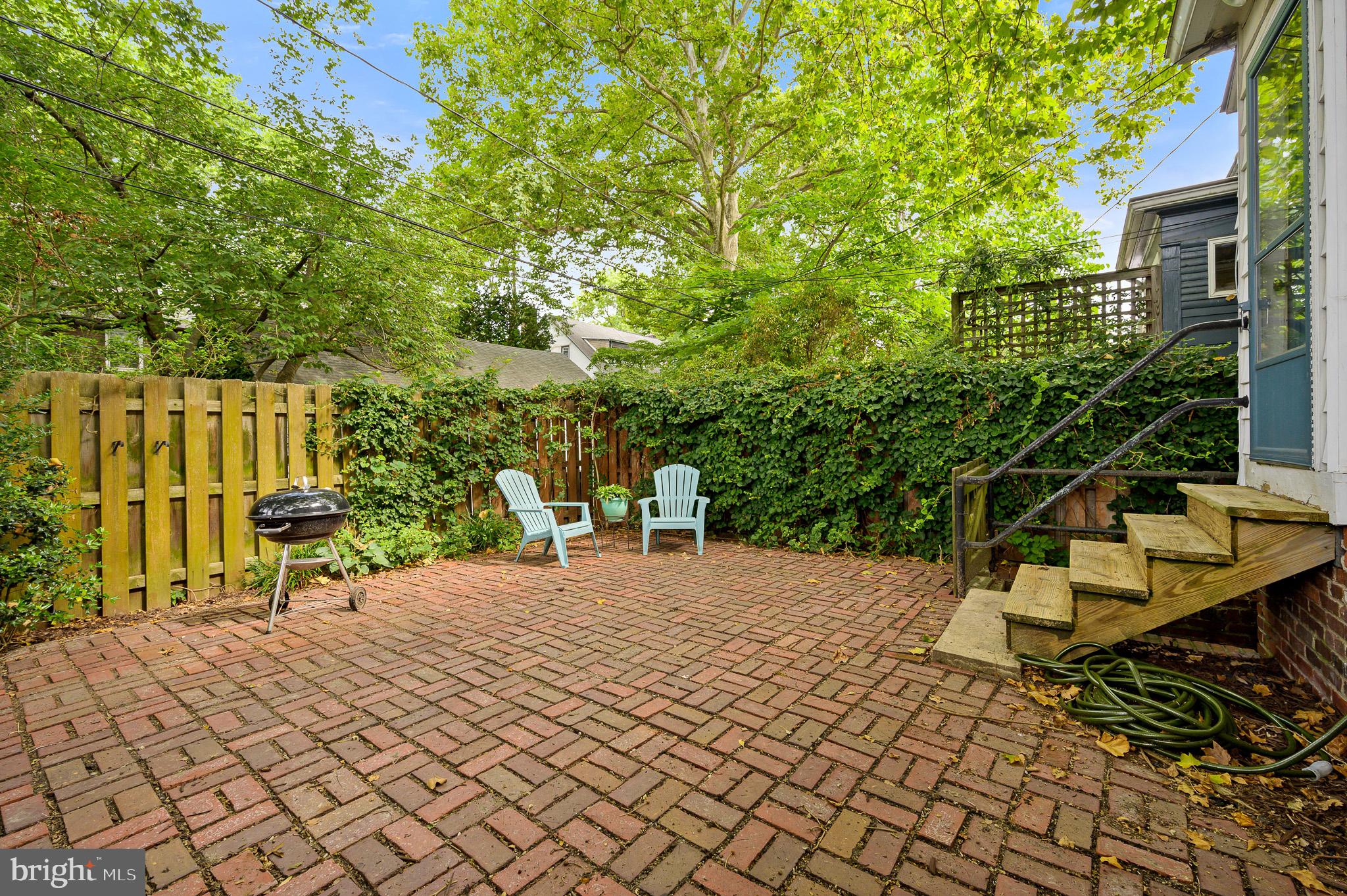 711 Nottingham Road Wilmington, DE 19805 - Photo 20 of 20 Bricked back patio
