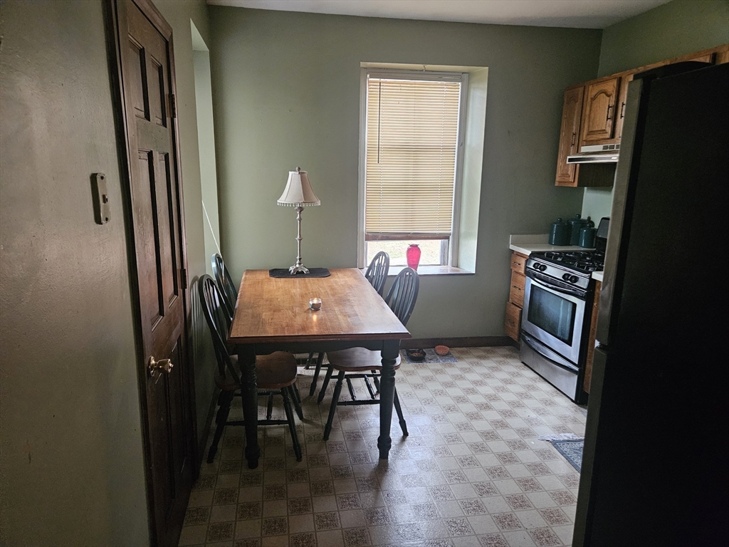 325 Mammoth Road, Unit 1 Lowell, MA 01854 - Photo 7 of 16