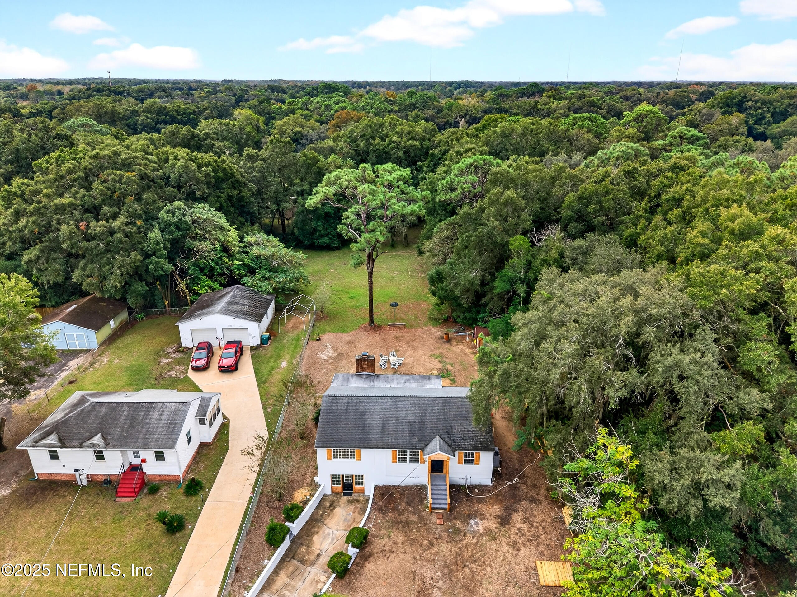9906 Jeanette Road Jacksonville, FL 32246 - Photo 31 of 32 an outdoor space with seating