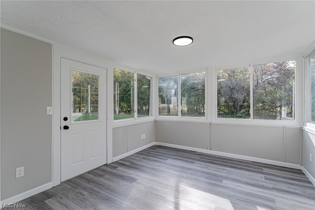 3390 Seaton Road Cleveland, OH 44118 - Photo 15 of 32