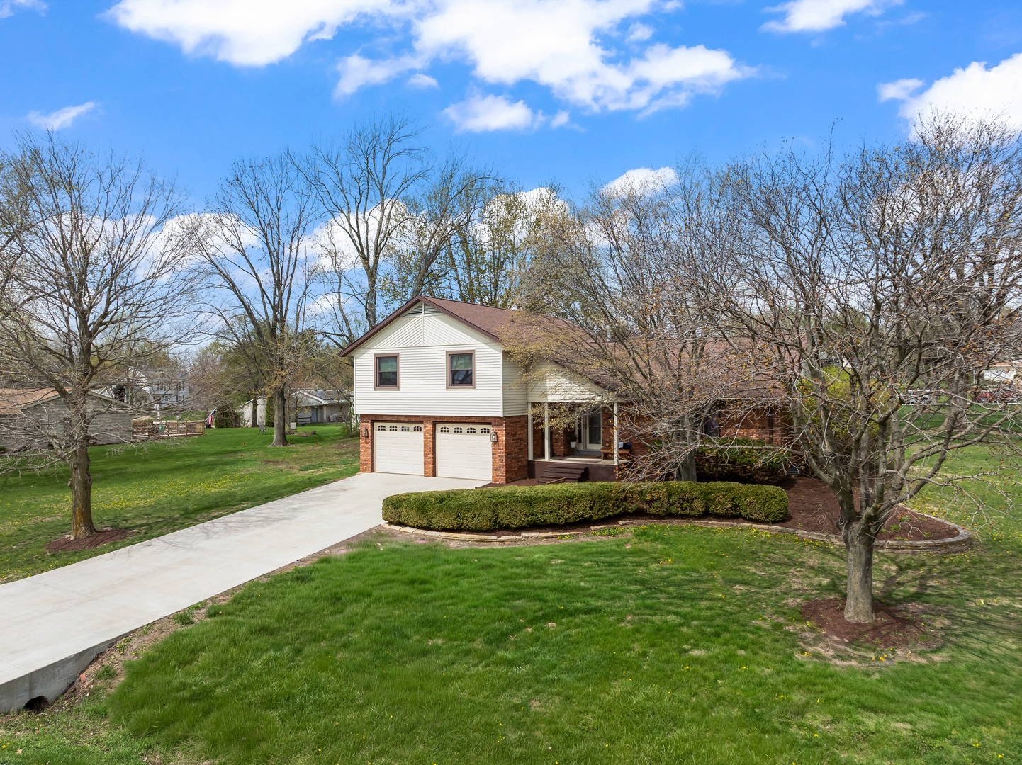 15878 East Old Orchard Road Bloomington, IL 61705 - Photo 1 of 50