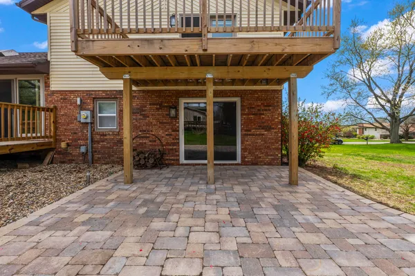 $430,000 | 15878 East Old Orchard Road, Bloomington, IL 61705