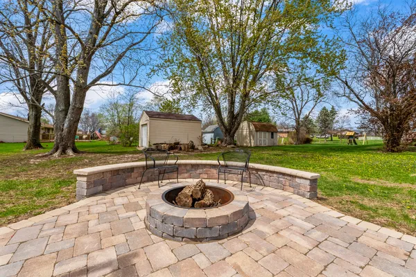 $430,000 | 15878 East Old Orchard Road, Bloomington, IL 61705