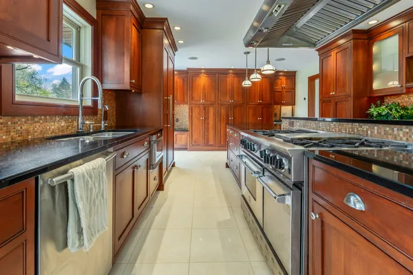 $430,000 | 15878 East Old Orchard Road, Bloomington, IL 61705