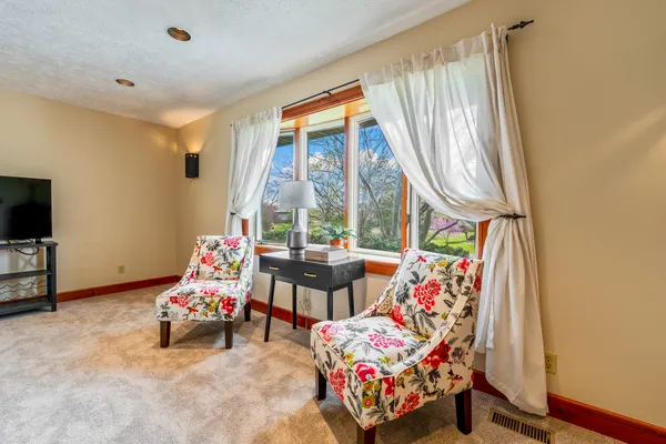 $430,000 | 15878 East Old Orchard Road, Bloomington, IL 61705