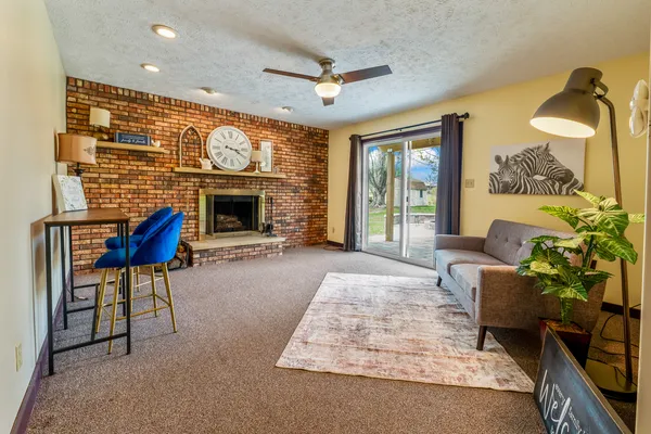 $430,000 | 15878 East Old Orchard Road, Bloomington, IL 61705