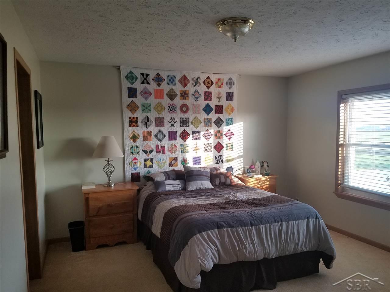 16270 Spencer Road Hemlock, MI 48626 - Photo 7 of 18 31308609-6.JPG