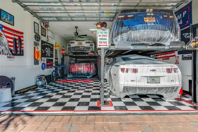 $959,000 | 11825 Kalmar Circle North, Parkland, FL 33076