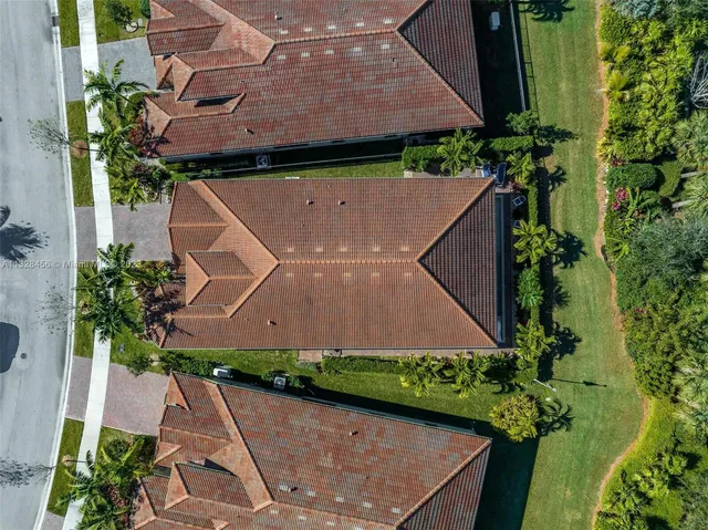 $959,000 | 11825 Kalmar Circle North, Parkland, FL 33076