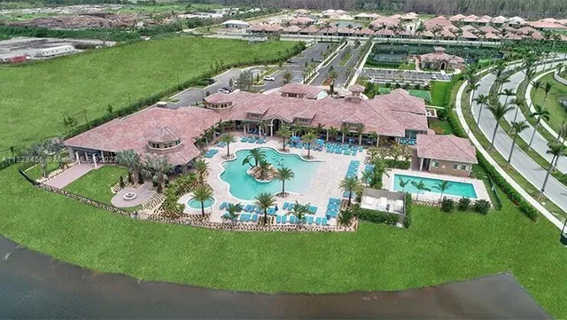 $959,000 | 11825 Kalmar Circle North, Parkland, FL 33076