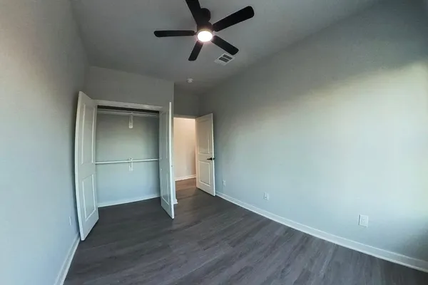 $2,249 | 2832 Mansfield Street, Houston, TX 77091