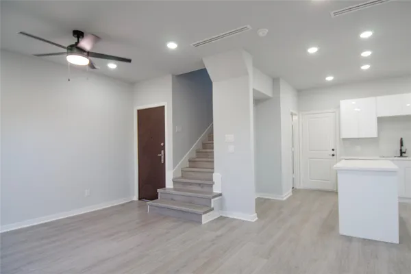 $2,249 | 2832 Mansfield Street, Houston, TX 77091