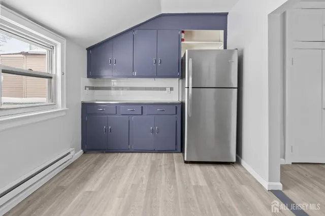 $1,000 | 211-211 North 13th Street, Unit 3, Newark, NJ 07107