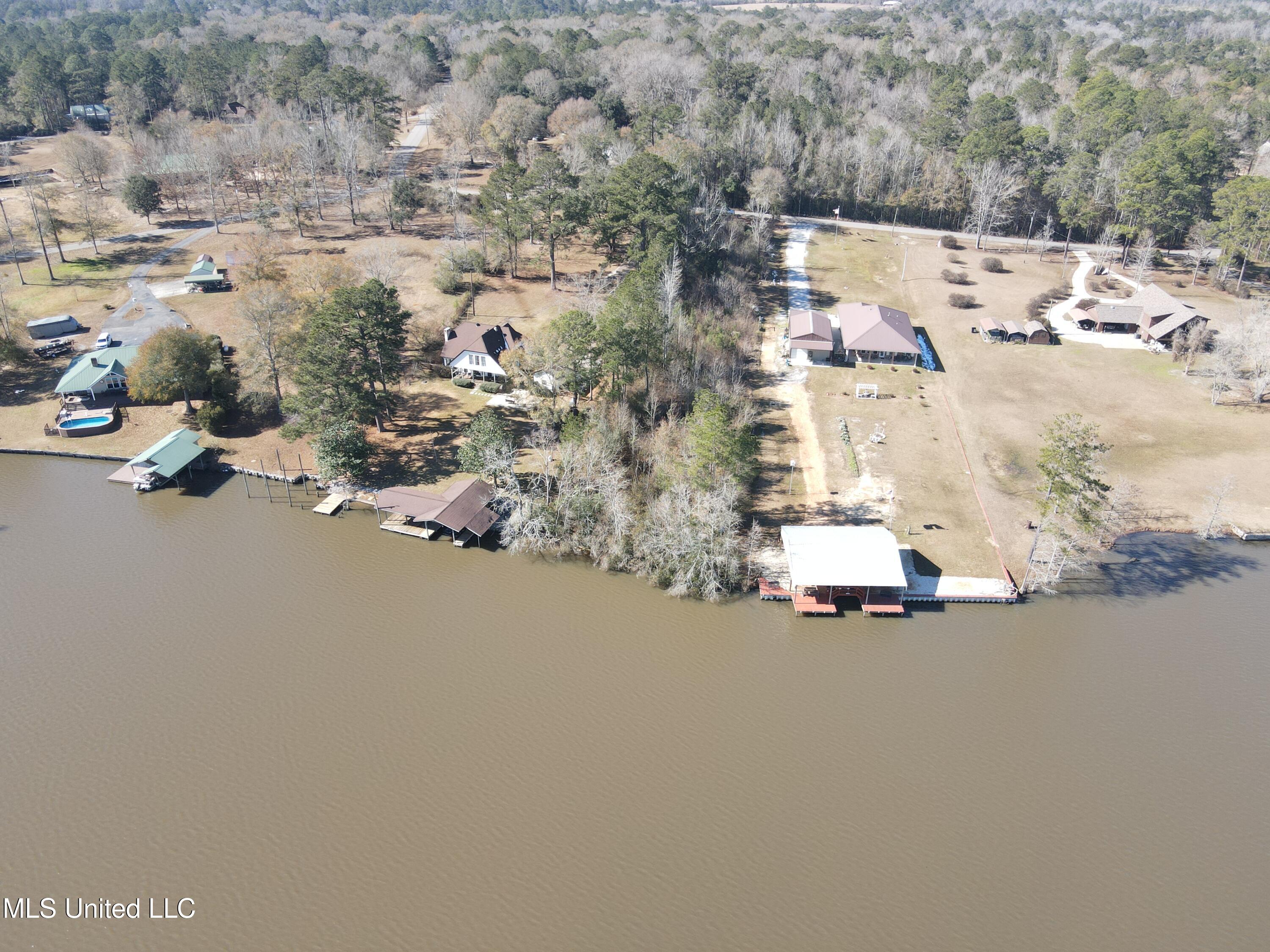 70 Bucaneer Circle Carriere, MS 39426 - Photo 4 of 14 Lakefront