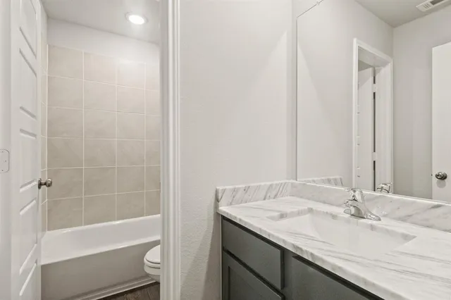 $439,990 | 6904 Night Owl Lane, Crowley, TX 76036