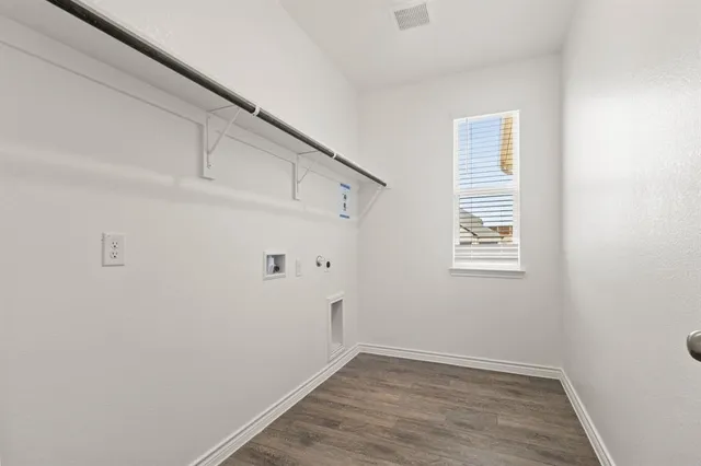 $439,990 | 6904 Night Owl Lane, Crowley, TX 76036