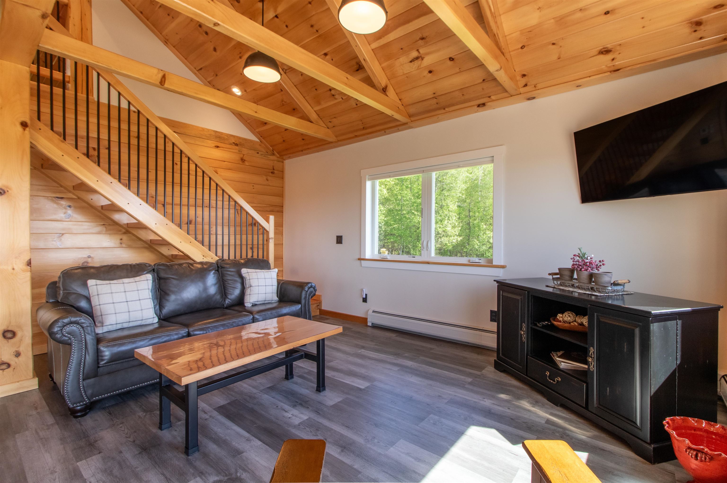 775 Fontaine Road Derby, VT 05872 - Photo 17 of 40
