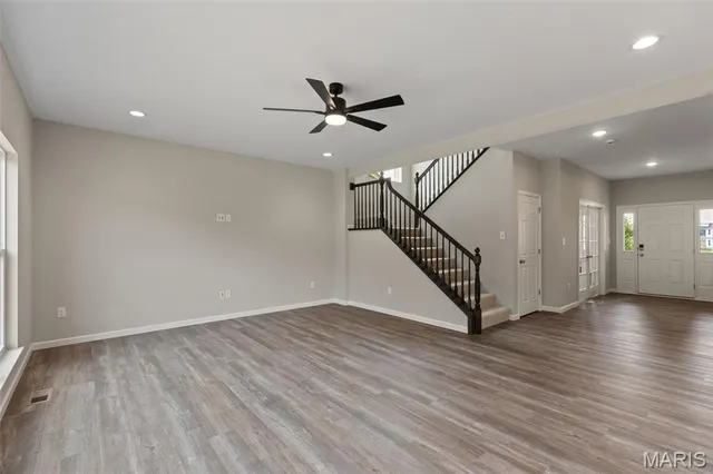 $652,268 | 2213 Rule Avenue, Maryland Heights, MO 63043