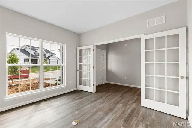 $652,268 | 2213 Rule Avenue, Maryland Heights, MO 63043