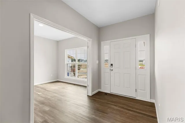 $652,268 | 2213 Rule Avenue, Maryland Heights, MO 63043