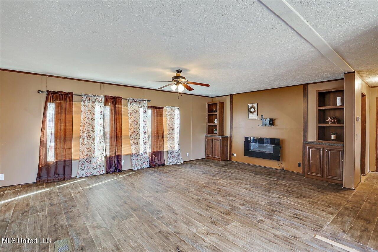 196 Norwood Road Florence, MS 39073 - Photo 10 of 26 04-196 Norwood Rd