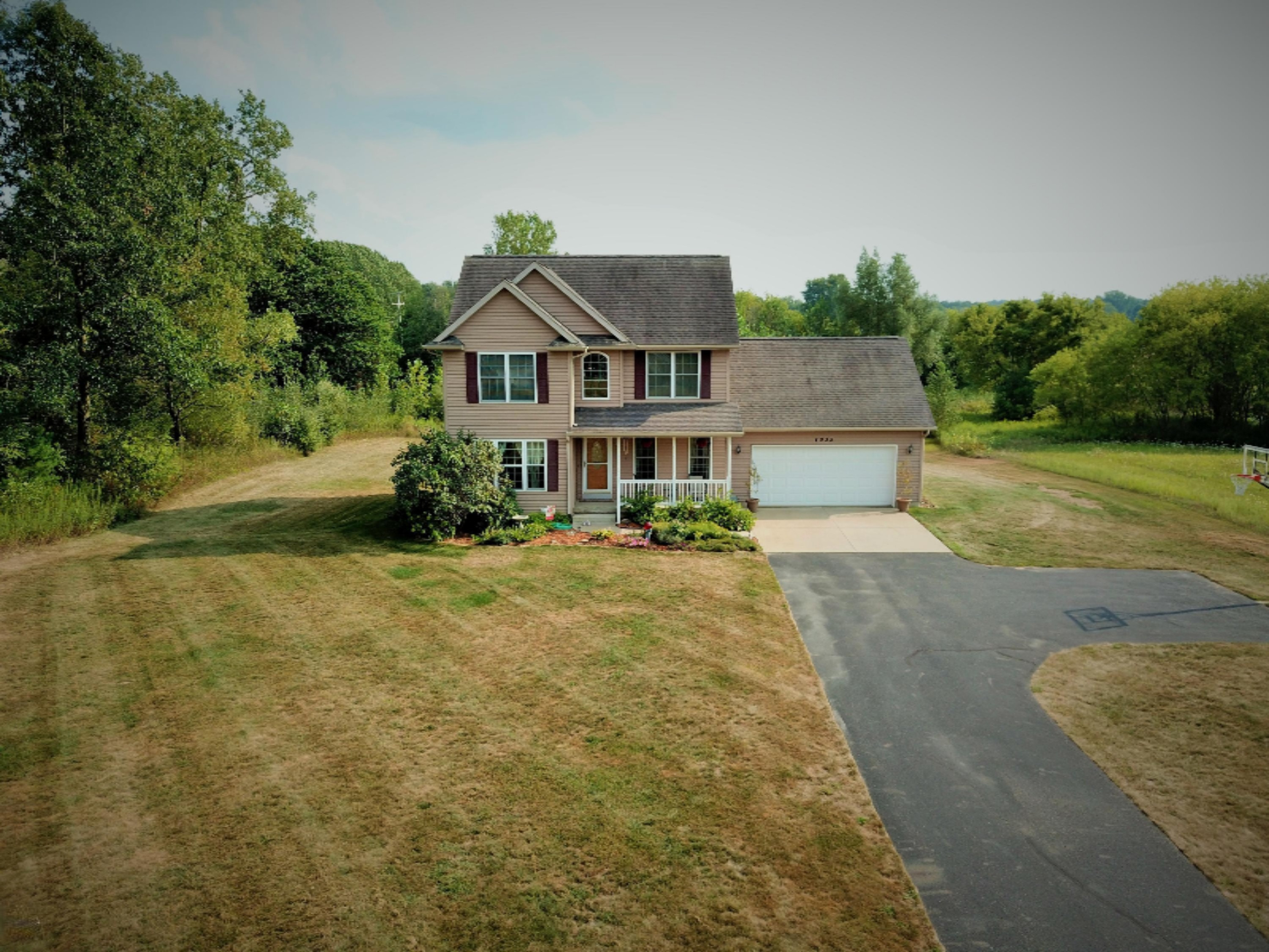 4035 Ryon Drive Olivet, MI 49076 - Photo 8 of 70 DJI_0082 (2)
