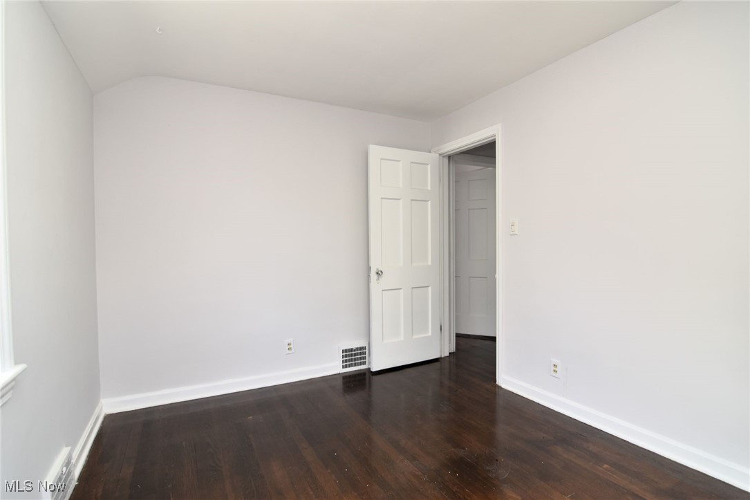 1084 Rushleigh Road Cleveland Heights, OH 44121 - Photo 26 of 30