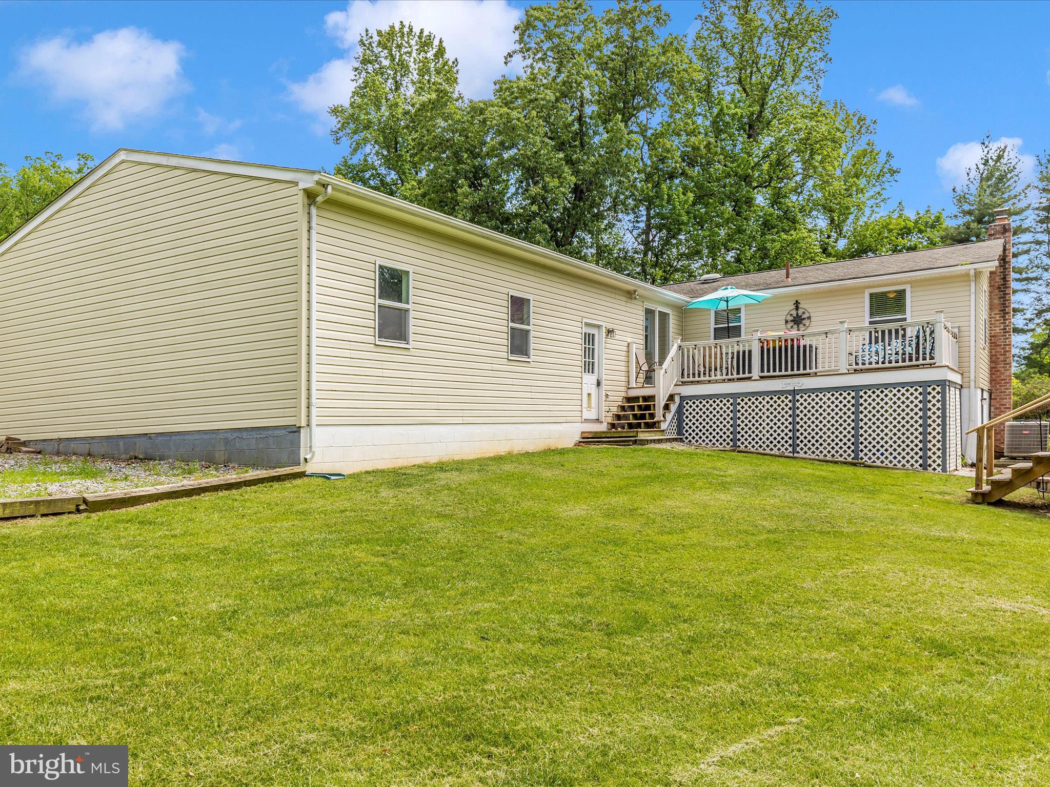13240 Edgemont Road Smithsburg, MD 21783 - Photo 19 of 25 Decks with Above Ground Pool