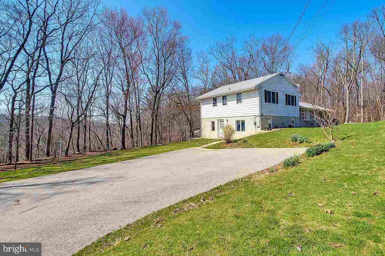 3681 Colonial Road Dover, PA 17315 - Photo 23 of 24 Gallery Image 23