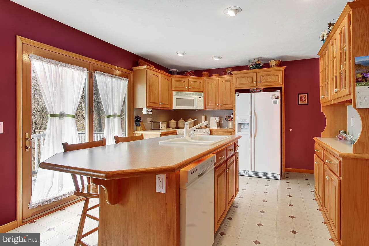 3681 Colonial Road Dover, PA 17315 - Photo 4 of 24 Gallery Image 4