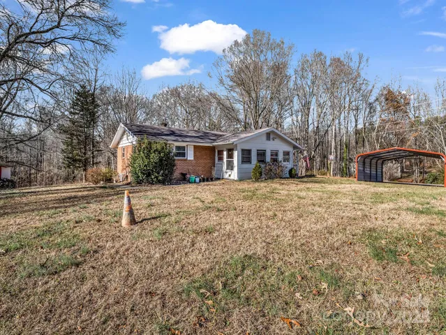$250,000 | 2072 Dean Lane, Lincolnton, NC 28092