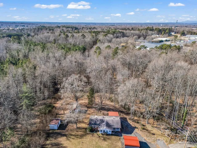 $250,000 | 2072 Dean Lane, Lincolnton, NC 28092