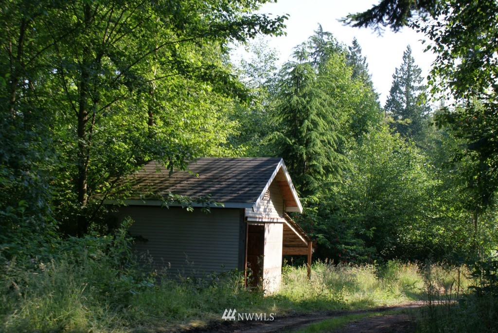 1861 H Street Road Blaine, WA 98230 - Photo 5 of 15 Gallery Image 5