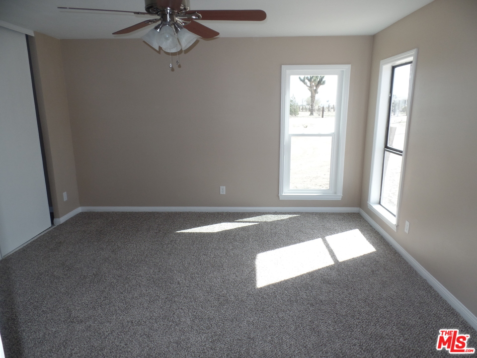 11550 Barker Road Victorville, CA 92392 - Photo 9 of 14
