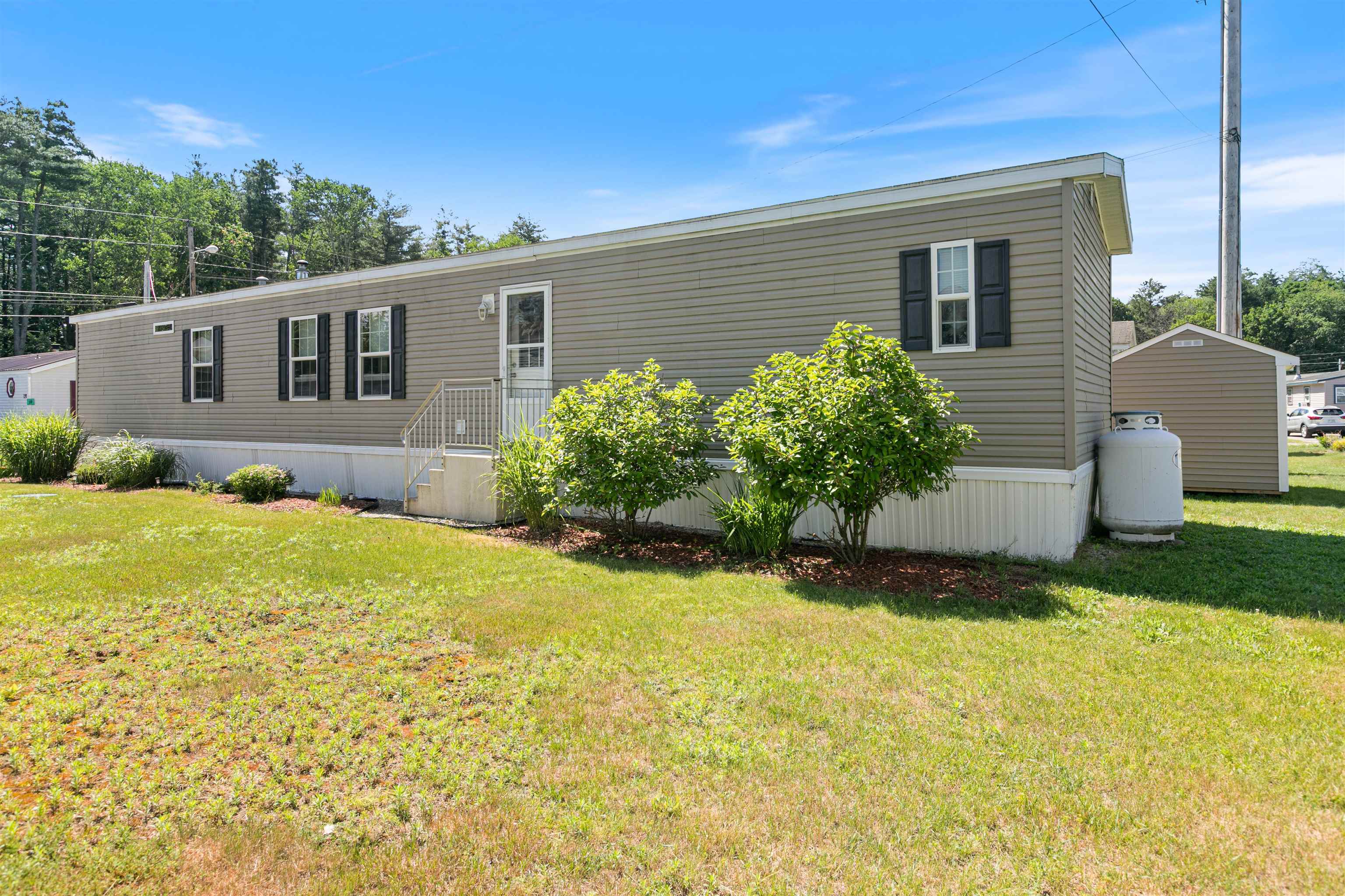 29 Lowell Road, Unit 18 Salem, NH 03079 - Photo 24 of 25