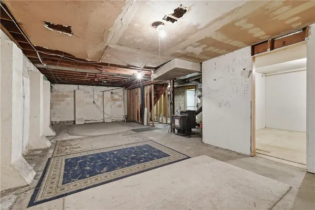 $225,000 | 200 Southwest 7th Street, Oak Grove, MO 64075