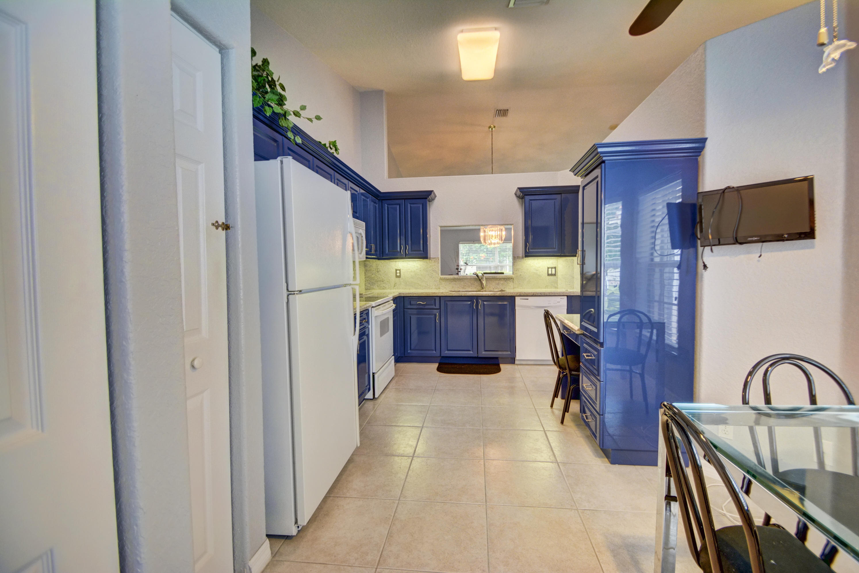 6139 Caladium Road Delray Beach, FL 33484 - Photo 7 of 30 DSC_0317_18_19_20_21