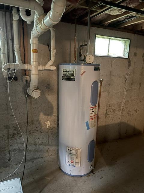 567 Main Street Mashpee, MA 02649 - Photo 23 of 23 Water Tank