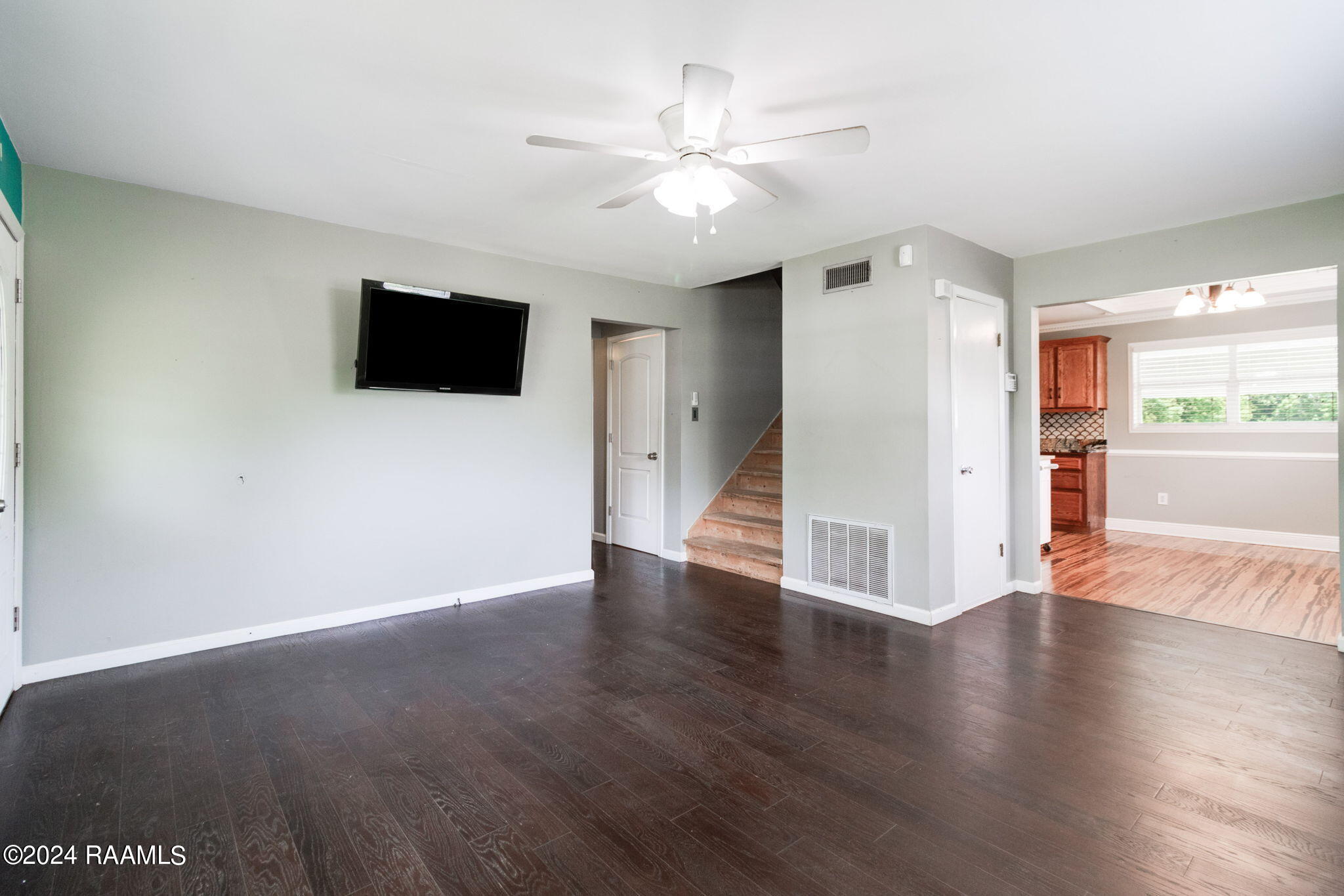 954 Credeur Road Scott, LA 70583 - Photo 5 of 22 19-web-or-mls-954 Credeur-10
