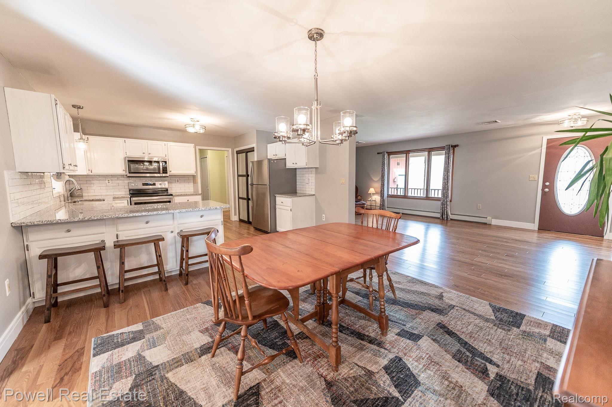 13197 Rattalee Lake Road Davisburg, MI 48350 - Photo 16 of 51 HardyMediaCompany-33.jpg