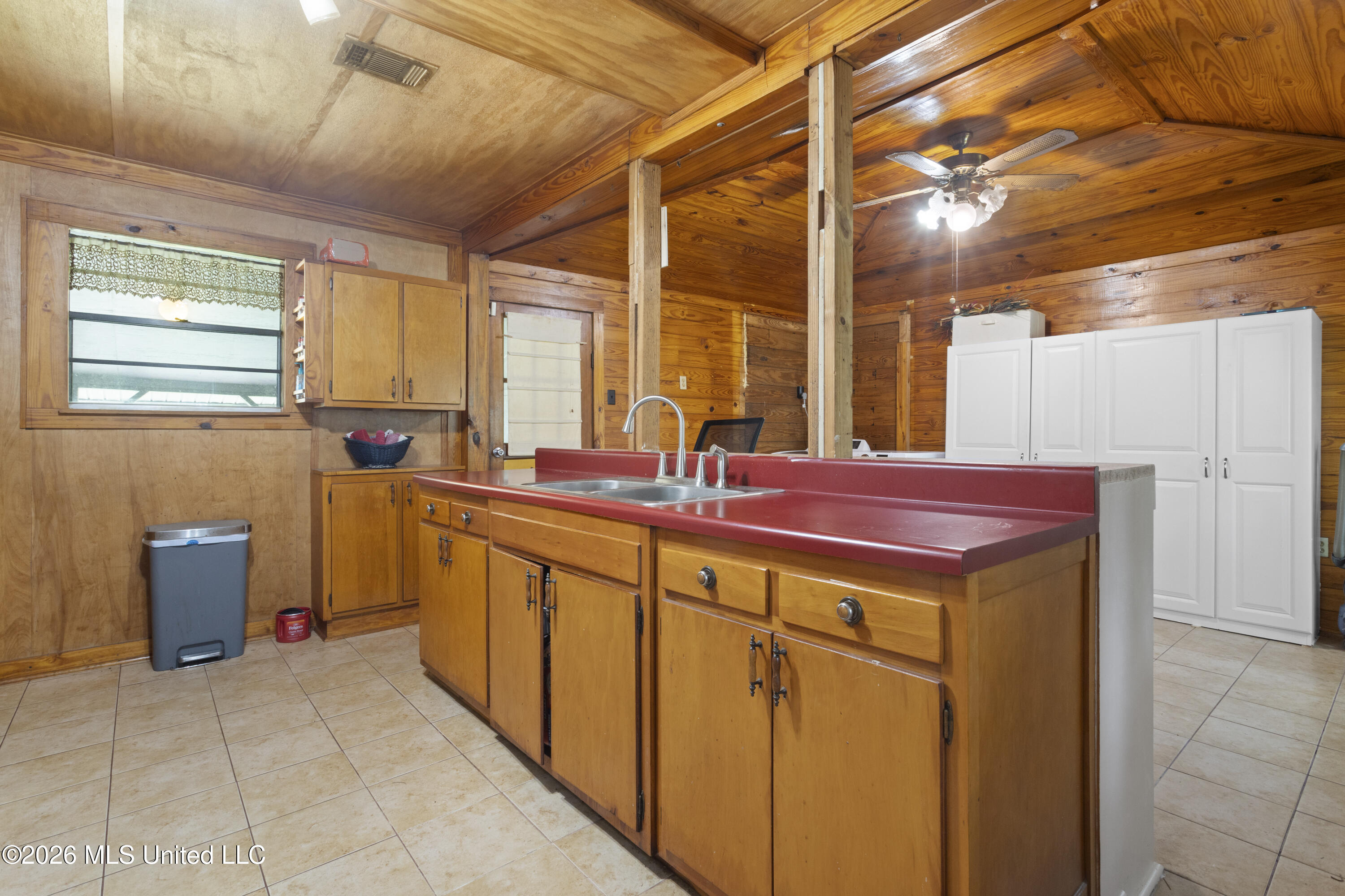 3506 Phillips Street Moss Point, MS 39563 - Photo 8 of 17 00008 (1)