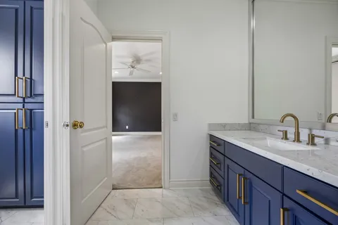 $1,999,000 | 4817 Linden Street, Bellaire, TX 77401
