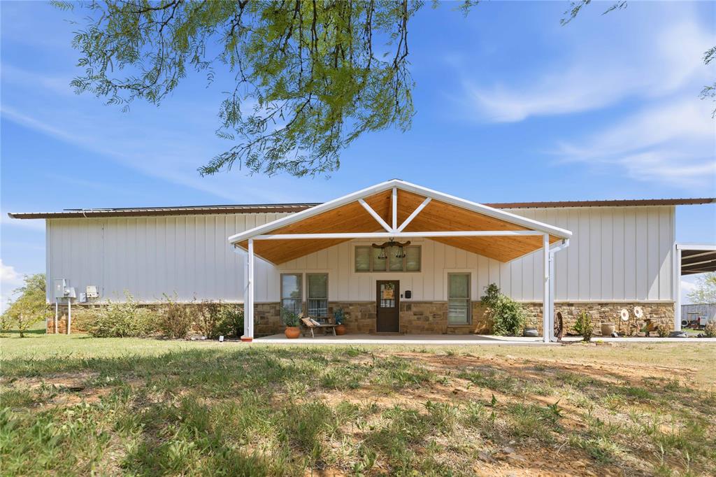 1601 County Road 156 Bangs, TX 76823 - Photo 1 of 40