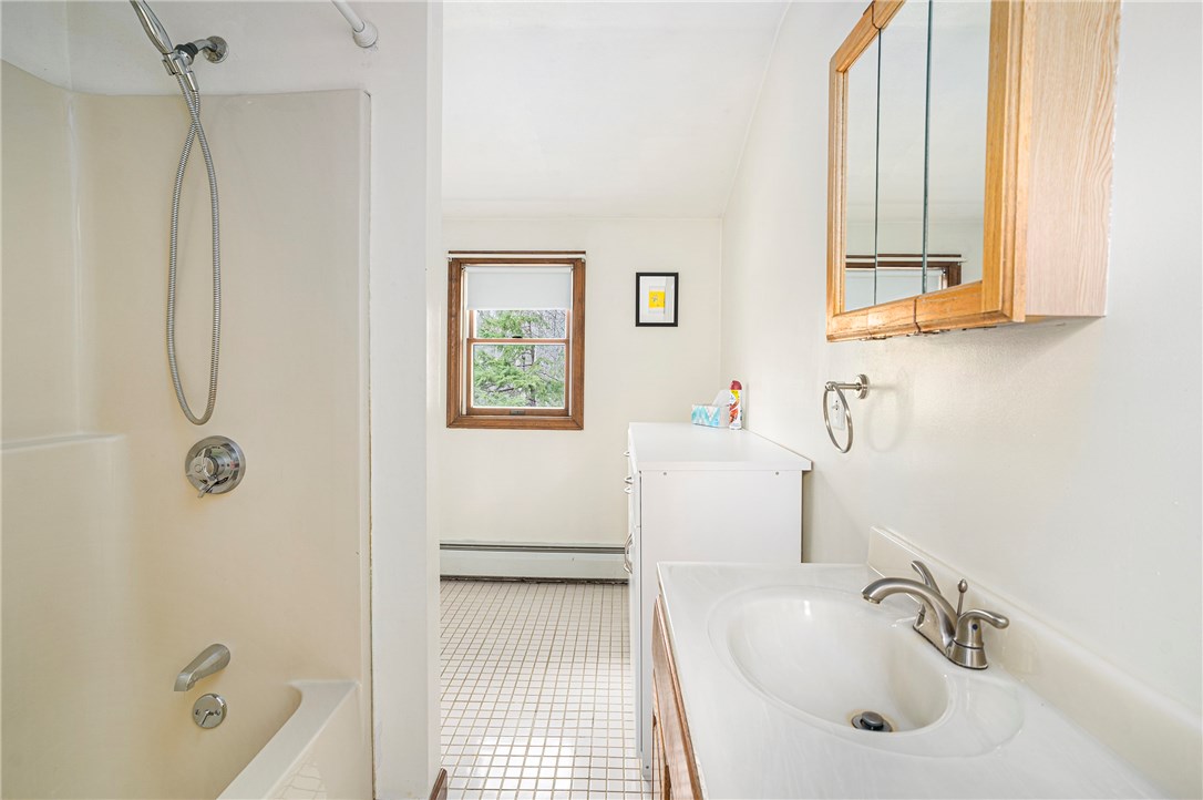 126 Mail Road Exeter, RI 02822 - Photo 27 of 36 Full bath of master and hallway