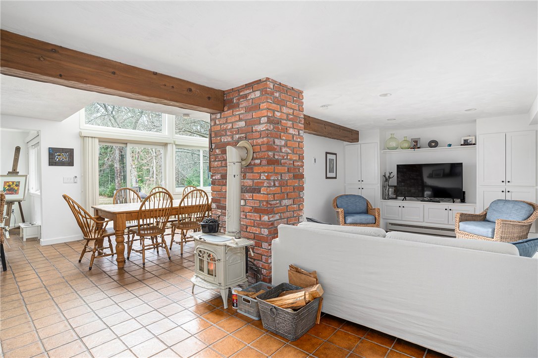 126 Mail Road Exeter, RI 02822 - Photo 8 of 36