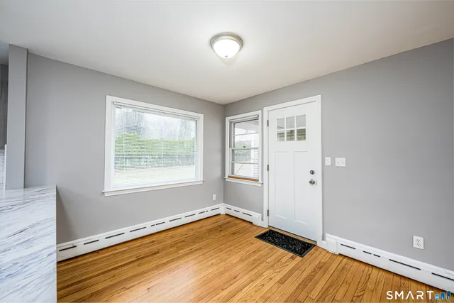 $3,000 | 109 Kings Highway, North Haven, CT 06473