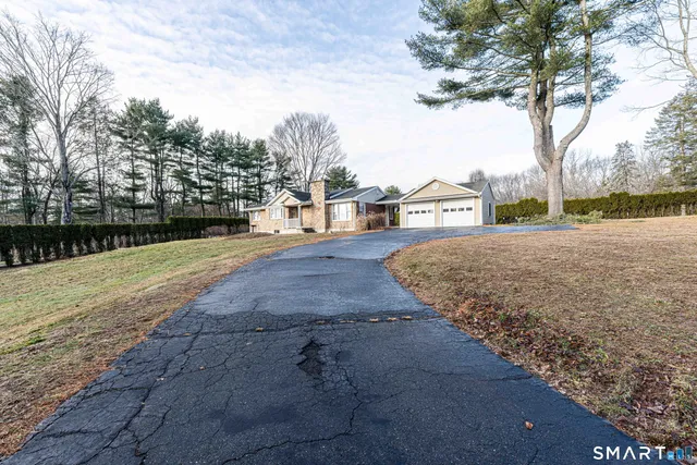 $3,000 | 109 Kings Highway, North Haven, CT 06473