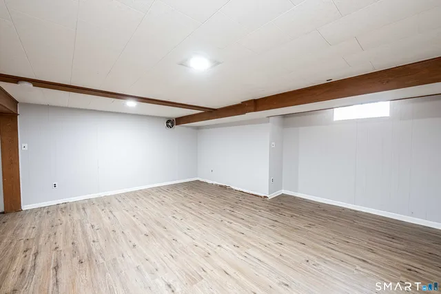 $3,000 | 109 Kings Highway, North Haven, CT 06473