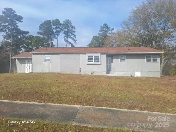 $145,000 | 510 West Welsh Street, Kershaw, SC 29067